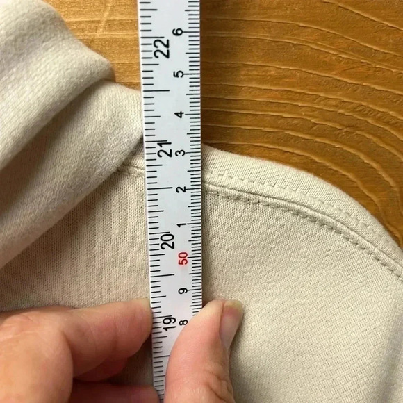 Womens Soft A&F‎ collection Small cream color hooded sweatshirt warm streetwear - Picture 9 of 9